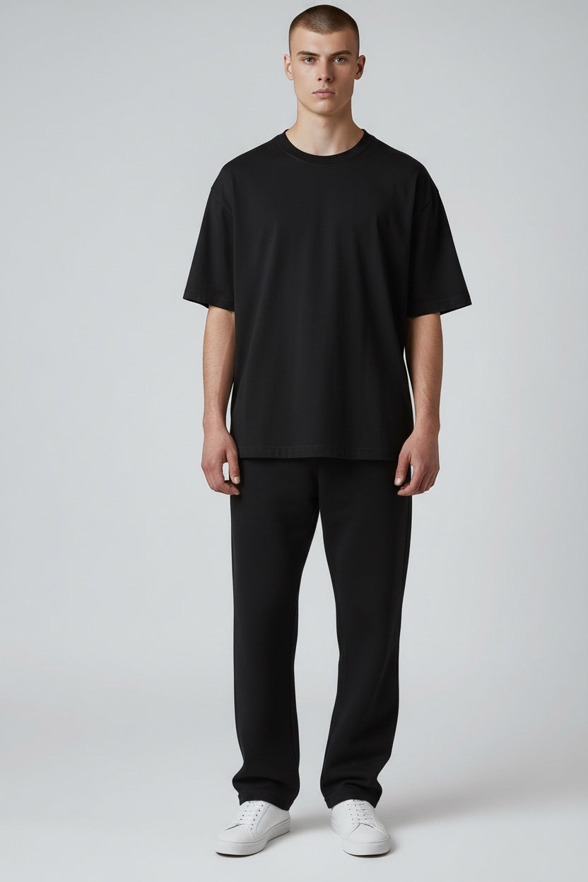 【Esther Wang】2026 EW 信心語錄 3D 立體浮雕厚磅寬版落肩 T 恤_黑_男女同款